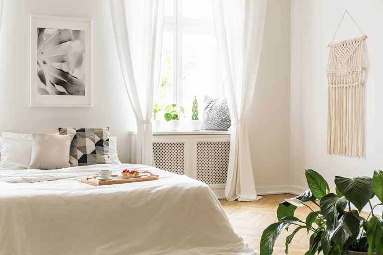 Whats the difference between Curtains and curtain sheers?