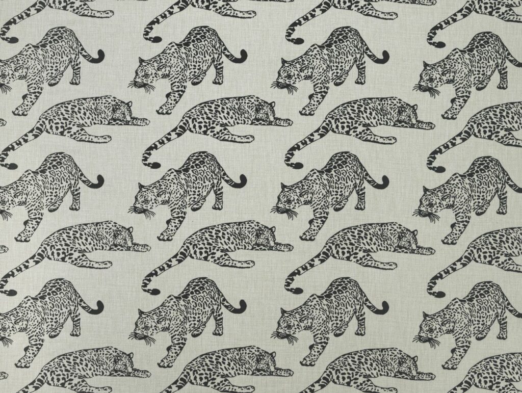 Serengeti Collections | BOTSWANA EBONY