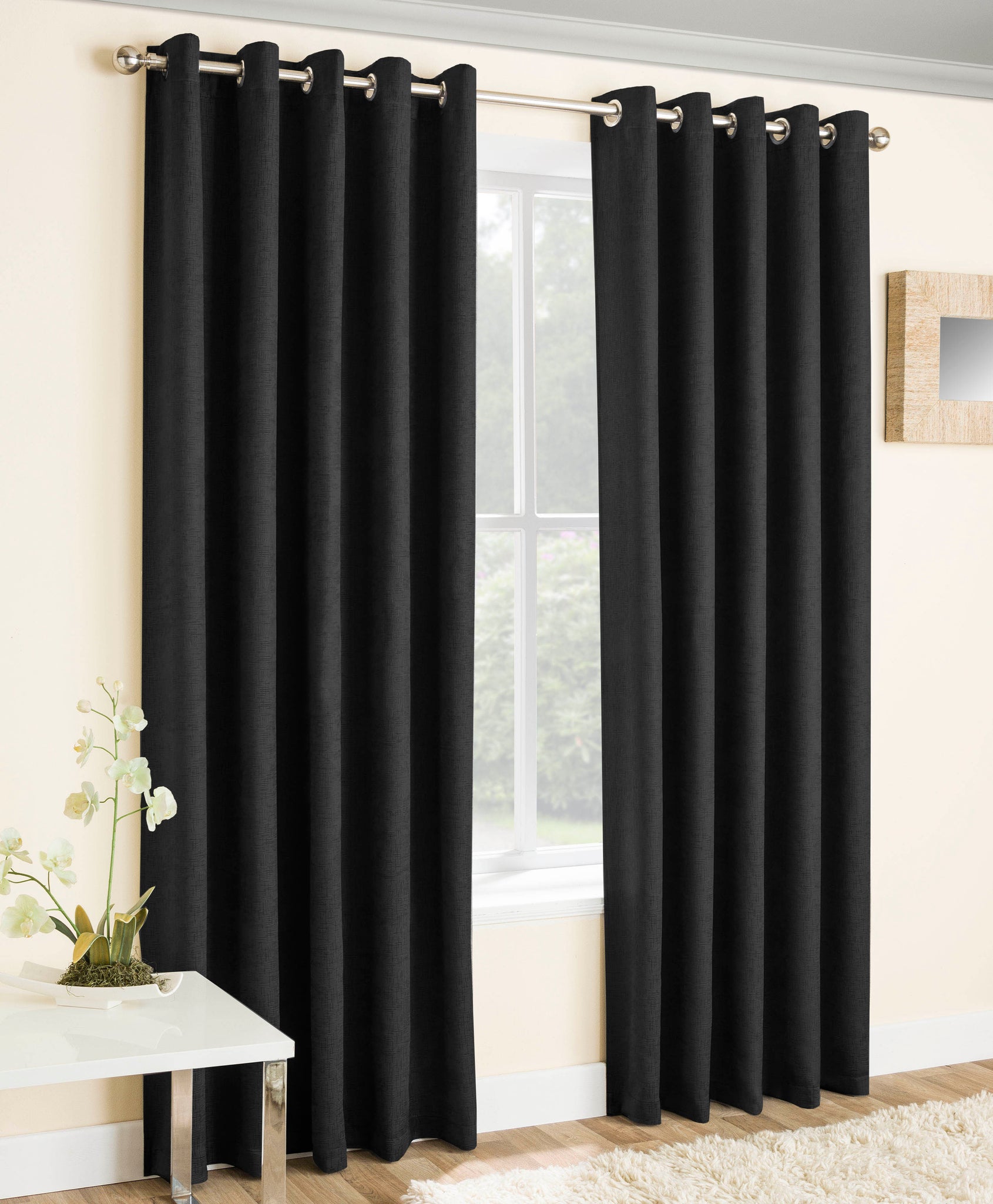 Vogue Black